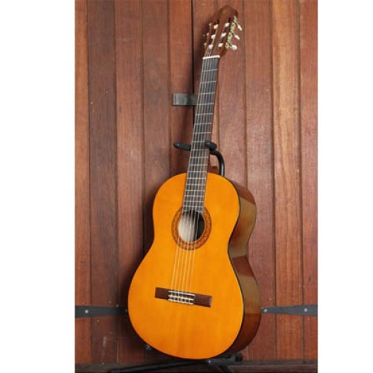 GUITAR YAMAHA C80