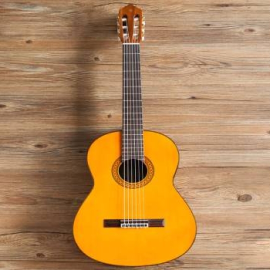 GUITAR YAMAHA C80