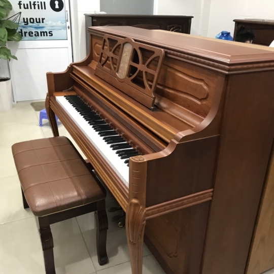 ĐÀN PIANO CƠ YOUNG CHANG  UC-118